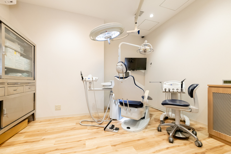 治療はオペ室を使用します